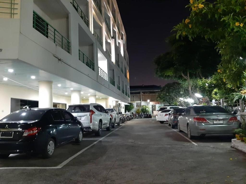 Central Place Hotel Rayong Exterior foto