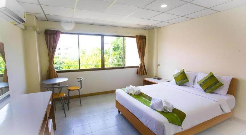 Central Place Hotel Rayong Exterior foto