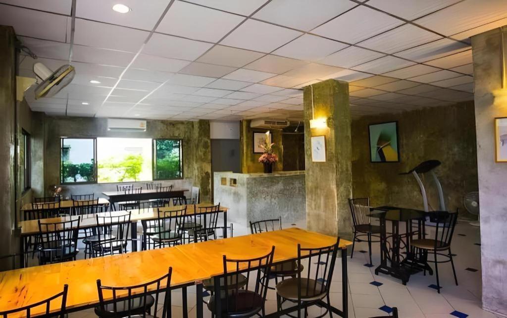 Central Place Hotel Rayong Exterior foto